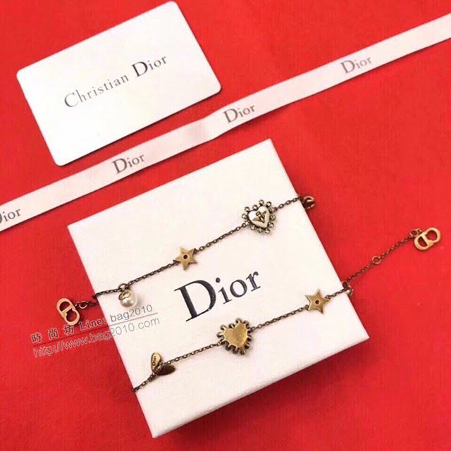 Dior飾品 迪奧經典熱銷新款黑白桃心蜜蜂珍珠星星手鏈  zgd1147